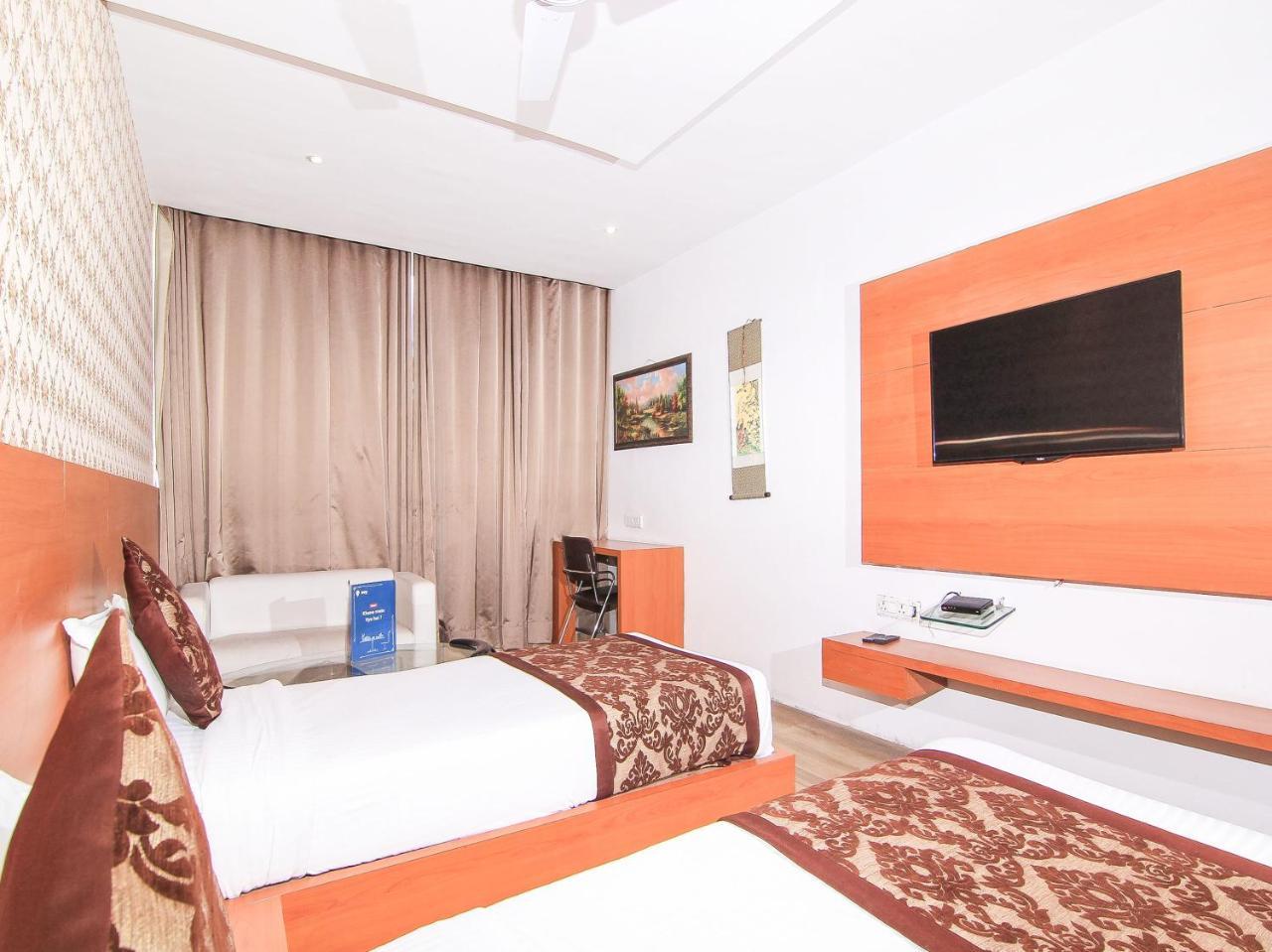 Hotel Oyo 3683 De Global Park Hasanganj Zewnętrze zdjęcie