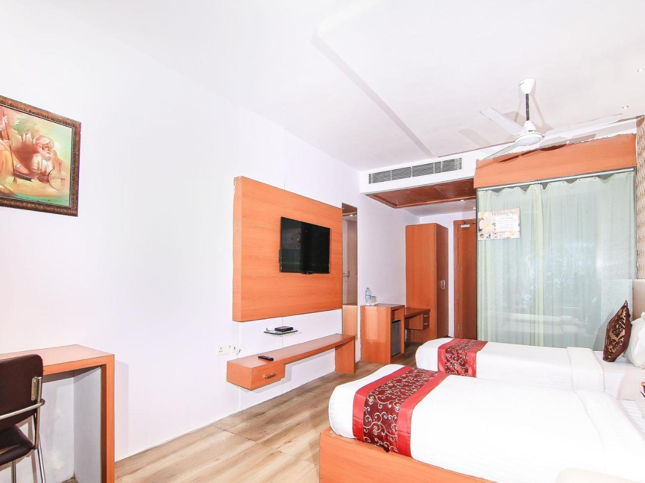 Hotel Oyo 3683 De Global Park Hasanganj Zewnętrze zdjęcie
