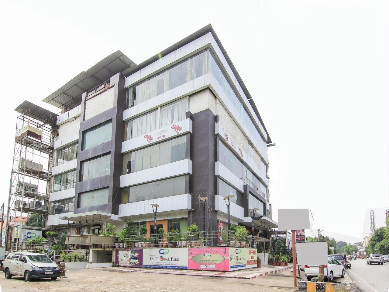 Hotel Oyo 3683 De Global Park Hasanganj Zewnętrze zdjęcie