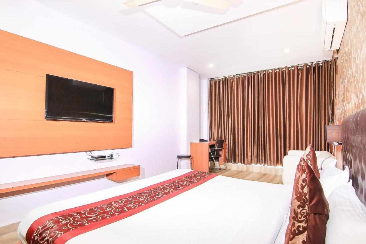 Hotel Oyo 3683 De Global Park Hasanganj Zewnętrze zdjęcie