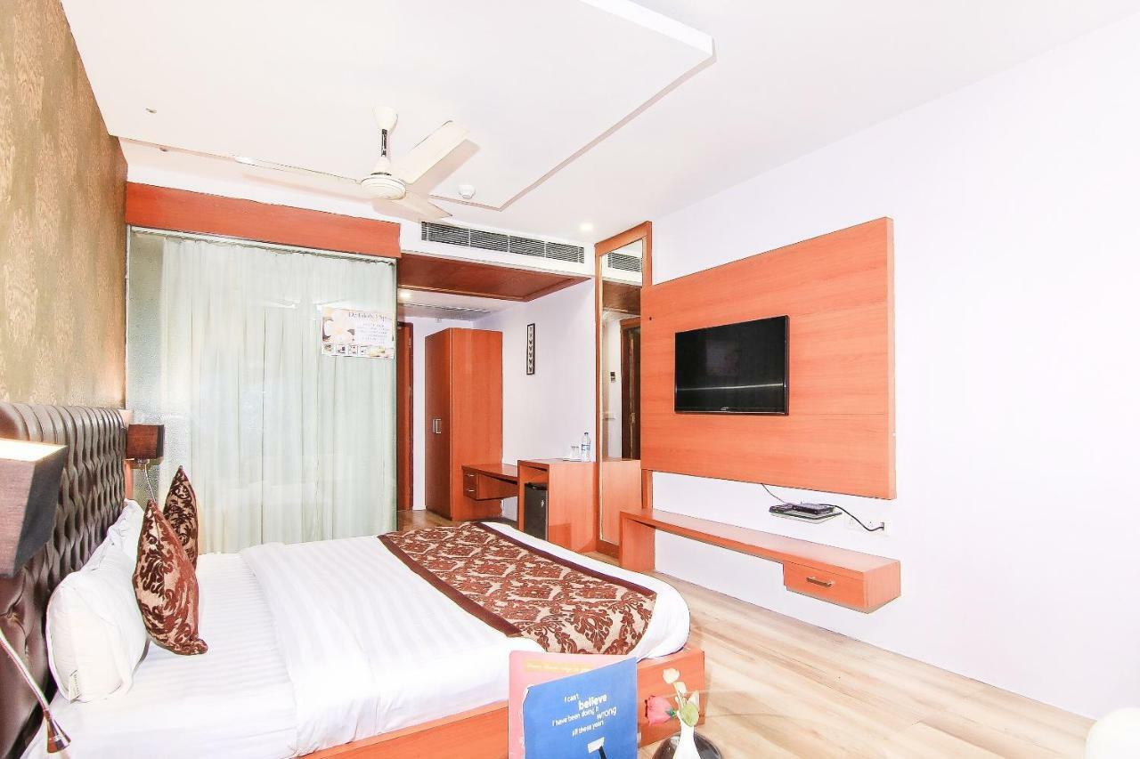 Hotel Oyo 3683 De Global Park Hasanganj Zewnętrze zdjęcie